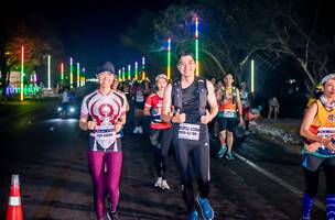 BIB: 428, 462, 41095
                            <button type="button" onclick="openModal(9381879)" class="btn btn-primary btn-sm float-right btn-popup" data-toggle="modal" data-target=".modal-high-quality">
                        <i class="fas fa-shopping-cart"></i> Add to Cart
                    </button>
                                            <button type="button" onclick="isThisMe(9381879, true)" class="btn btn-success btn-sm float-right btn-popup btn-isme hidden" data-toggle="tooltip" data-placement="bottom" title="นี่คือรูปของคุณใช่ไหม คลิกที่นี่เพื่อเอาเข้าอัลบั้ม">
                        <i class="fas fa-plus"></i> Add to album
                    </button>
                    <button type="button" onclick="isThisMe(9381879, false)" class="btn btn-warning btn-sm float-right btn-popup btn-isnotme hidden">
                        <i class="fas fa-ban"></i> Remove from album
                    </button>