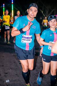 BIB: 42518
                            <button type="button" onclick="openModal(9381781)" class="btn btn-primary btn-sm float-right btn-popup" data-toggle="modal" data-target=".modal-high-quality">
                        <i class="fas fa-shopping-cart"></i> Add to Cart
                    </button>
                                            <button type="button" onclick="isThisMe(9381781, true)" class="btn btn-success btn-sm float-right btn-popup btn-isme hidden" data-toggle="tooltip" data-placement="bottom" title="นี่คือรูปของคุณใช่ไหม คลิกที่นี่เพื่อเอาเข้าอัลบั้ม">
                        <i class="fas fa-plus"></i> Add to album
                    </button>
                    <button type="button" onclick="isThisMe(9381781, false)" class="btn btn-warning btn-sm float-right btn-popup btn-isnotme hidden">
                        <i class="fas fa-ban"></i> Remove from album
                    </button>