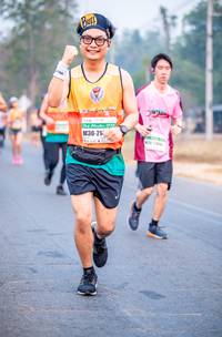 BIB: 1004
                            <button type="button" onclick="openModal(9639962)" class="btn btn-primary btn-sm float-right btn-popup" data-toggle="modal" data-target=".modal-high-quality">
                        <i class="fas fa-shopping-cart"></i> Add to Cart
                    </button>
                                            <button type="button" onclick="isThisMe(9639962, true)" class="btn btn-success btn-sm float-right btn-popup btn-isme hidden" data-toggle="tooltip" data-placement="bottom" title="นี่คือรูปของคุณใช่ไหม คลิกที่นี่เพื่อเอาเข้าอัลบั้ม">
                        <i class="fas fa-plus"></i> Add to album
                    </button>
                    <button type="button" onclick="isThisMe(9639962, false)" class="btn btn-warning btn-sm float-right btn-popup btn-isnotme hidden">
                        <i class="fas fa-ban"></i> Remove from album
                    </button>