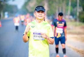 BIB: 4217
                            <button type="button" onclick="openModal(9708697)" class="btn btn-primary btn-sm float-right btn-popup" data-toggle="modal" data-target=".modal-high-quality">
                        <i class="fas fa-shopping-cart"></i> Add to Cart
                    </button>
                                            <button type="button" onclick="isThisMe(9708697, true)" class="btn btn-success btn-sm float-right btn-popup btn-isme hidden" data-toggle="tooltip" data-placement="bottom" title="นี่คือรูปของคุณใช่ไหม คลิกที่นี่เพื่อเอาเข้าอัลบั้ม">
                        <i class="fas fa-plus"></i> Add to album
                    </button>
                    <button type="button" onclick="isThisMe(9708697, false)" class="btn btn-warning btn-sm float-right btn-popup btn-isnotme hidden">
                        <i class="fas fa-ban"></i> Remove from album
                    </button>