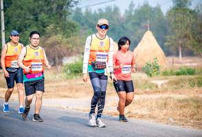 BIB: 04122, 454
                            <button type="button" onclick="openModal(9717095)" class="btn btn-primary btn-sm float-right btn-popup" data-toggle="modal" data-target=".modal-high-quality">
                        <i class="fas fa-shopping-cart"></i> Add to Cart
                    </button>
                                            <button type="button" onclick="isThisMe(9717095, true)" class="btn btn-success btn-sm float-right btn-popup btn-isme hidden" data-toggle="tooltip" data-placement="bottom" title="นี่คือรูปของคุณใช่ไหม คลิกที่นี่เพื่อเอาเข้าอัลบั้ม">
                        <i class="fas fa-plus"></i> Add to album
                    </button>
                    <button type="button" onclick="isThisMe(9717095, false)" class="btn btn-warning btn-sm float-right btn-popup btn-isnotme hidden">
                        <i class="fas fa-ban"></i> Remove from album
                    </button>