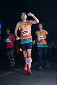 BIB: 4193
                            <button type="button" onclick="openModal(8030599)" class="btn btn-primary btn-sm float-right btn-popup" data-toggle="modal" data-target=".modal-high-quality">
                        <i class="fas fa-shopping-cart"></i> Add to Cart
                    </button>
                                            <button type="button" onclick="isThisMe(8030599, true)" class="btn btn-success btn-sm float-right btn-popup btn-isme hidden" data-toggle="tooltip" data-placement="bottom" title="นี่คือรูปของคุณใช่ไหม คลิกที่นี่เพื่อเอาเข้าอัลบั้ม">
                        <i class="fas fa-plus"></i> Add to album
                    </button>
                    <button type="button" onclick="isThisMe(8030599, false)" class="btn btn-warning btn-sm float-right btn-popup btn-isnotme hidden">
                        <i class="fas fa-ban"></i> Remove from album
                    </button>