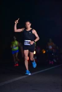 BIB: 4100
                            <button type="button" onclick="openModal(7970943)" class="btn btn-primary btn-sm float-right btn-popup" data-toggle="modal" data-target=".modal-high-quality">
                        <i class="fas fa-shopping-cart"></i> Add to Cart
                    </button>
                                            <button type="button" onclick="isThisMe(7970943, true)" class="btn btn-success btn-sm float-right btn-popup btn-isme hidden" data-toggle="tooltip" data-placement="bottom" title="นี่คือรูปของคุณใช่ไหม คลิกที่นี่เพื่อเอาเข้าอัลบั้ม">
                        <i class="fas fa-plus"></i> Add to album
                    </button>
                    <button type="button" onclick="isThisMe(7970943, false)" class="btn btn-warning btn-sm float-right btn-popup btn-isnotme hidden">
                        <i class="fas fa-ban"></i> Remove from album
                    </button>