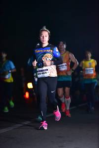 BIB: 40670
                            <button type="button" onclick="openModal(8030063)" class="btn btn-primary btn-sm float-right btn-popup" data-toggle="modal" data-target=".modal-high-quality">
                        <i class="fas fa-shopping-cart"></i> Add to Cart
                    </button>
                                            <button type="button" onclick="isThisMe(8030063, true)" class="btn btn-success btn-sm float-right btn-popup btn-isme hidden" data-toggle="tooltip" data-placement="bottom" title="นี่คือรูปของคุณใช่ไหม คลิกที่นี่เพื่อเอาเข้าอัลบั้ม">
                        <i class="fas fa-plus"></i> Add to album
                    </button>
                    <button type="button" onclick="isThisMe(8030063, false)" class="btn btn-warning btn-sm float-right btn-popup btn-isnotme hidden">
                        <i class="fas fa-ban"></i> Remove from album
                    </button>