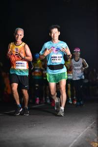 BIB: 483, 46004
                            <button type="button" onclick="openModal(7999505)" class="btn btn-primary btn-sm float-right btn-popup" data-toggle="modal" data-target=".modal-high-quality">
                        <i class="fas fa-shopping-cart"></i> Add to Cart
                    </button>
                                            <button type="button" onclick="isThisMe(7999505, true)" class="btn btn-success btn-sm float-right btn-popup btn-isme hidden" data-toggle="tooltip" data-placement="bottom" title="นี่คือรูปของคุณใช่ไหม คลิกที่นี่เพื่อเอาเข้าอัลบั้ม">
                        <i class="fas fa-plus"></i> Add to album
                    </button>
                    <button type="button" onclick="isThisMe(7999505, false)" class="btn btn-warning btn-sm float-right btn-popup btn-isnotme hidden">
                        <i class="fas fa-ban"></i> Remove from album
                    </button>