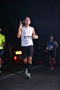 BIB: 4036
                            <button type="button" onclick="openModal(7972077)" class="btn btn-primary btn-sm float-right btn-popup" data-toggle="modal" data-target=".modal-high-quality">
                        <i class="fas fa-shopping-cart"></i> Add to Cart
                    </button>
                                            <button type="button" onclick="isThisMe(7972077, true)" class="btn btn-success btn-sm float-right btn-popup btn-isme hidden" data-toggle="tooltip" data-placement="bottom" title="นี่คือรูปของคุณใช่ไหม คลิกที่นี่เพื่อเอาเข้าอัลบั้ม">
                        <i class="fas fa-plus"></i> Add to album
                    </button>
                    <button type="button" onclick="isThisMe(7972077, false)" class="btn btn-warning btn-sm float-right btn-popup btn-isnotme hidden">
                        <i class="fas fa-ban"></i> Remove from album
                    </button>