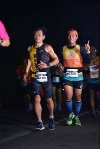 BIB: 42306, 556
                            <button type="button" onclick="openModal(8010925)" class="btn btn-primary btn-sm float-right btn-popup" data-toggle="modal" data-target=".modal-high-quality">
                        <i class="fas fa-shopping-cart"></i> Add to Cart
                    </button>
                                            <button type="button" onclick="isThisMe(8010925, true)" class="btn btn-success btn-sm float-right btn-popup btn-isme hidden" data-toggle="tooltip" data-placement="bottom" title="นี่คือรูปของคุณใช่ไหม คลิกที่นี่เพื่อเอาเข้าอัลบั้ม">
                        <i class="fas fa-plus"></i> Add to album
                    </button>
                    <button type="button" onclick="isThisMe(8010925, false)" class="btn btn-warning btn-sm float-right btn-popup btn-isnotme hidden">
                        <i class="fas fa-ban"></i> Remove from album
                    </button>