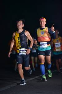 BIB: 423, 47556, 183
                            <button type="button" onclick="openModal(8012904)" class="btn btn-primary btn-sm float-right btn-popup" data-toggle="modal" data-target=".modal-high-quality">
                        <i class="fas fa-shopping-cart"></i> Add to Cart
                    </button>
                                            <button type="button" onclick="isThisMe(8012904, true)" class="btn btn-success btn-sm float-right btn-popup btn-isme hidden" data-toggle="tooltip" data-placement="bottom" title="นี่คือรูปของคุณใช่ไหม คลิกที่นี่เพื่อเอาเข้าอัลบั้ม">
                        <i class="fas fa-plus"></i> Add to album
                    </button>
                    <button type="button" onclick="isThisMe(8012904, false)" class="btn btn-warning btn-sm float-right btn-popup btn-isnotme hidden">
                        <i class="fas fa-ban"></i> Remove from album
                    </button>