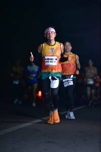 BIB: 4640
                            <button type="button" onclick="openModal(7996373)" class="btn btn-primary btn-sm float-right btn-popup" data-toggle="modal" data-target=".modal-high-quality">
                        <i class="fas fa-shopping-cart"></i> Add to Cart
                    </button>
                                            <button type="button" onclick="isThisMe(7996373, true)" class="btn btn-success btn-sm float-right btn-popup btn-isme hidden" data-toggle="tooltip" data-placement="bottom" title="นี่คือรูปของคุณใช่ไหม คลิกที่นี่เพื่อเอาเข้าอัลบั้ม">
                        <i class="fas fa-plus"></i> Add to album
                    </button>
                    <button type="button" onclick="isThisMe(7996373, false)" class="btn btn-warning btn-sm float-right btn-popup btn-isnotme hidden">
                        <i class="fas fa-ban"></i> Remove from album
                    </button>