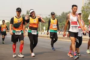 BIB: 45858, 3545, 4581, 45781
                            <button type="button" onclick="openModal(8866634)" class="btn btn-primary btn-sm float-right btn-popup" data-toggle="modal" data-target=".modal-high-quality">
                        <i class="fas fa-shopping-cart"></i> Add to Cart
                    </button>
                                            <button type="button" onclick="isThisMe(8866634, true)" class="btn btn-success btn-sm float-right btn-popup btn-isme hidden" data-toggle="tooltip" data-placement="bottom" title="นี่คือรูปของคุณใช่ไหม คลิกที่นี่เพื่อเอาเข้าอัลบั้ม">
                        <i class="fas fa-plus"></i> Add to album
                    </button>
                    <button type="button" onclick="isThisMe(8866634, false)" class="btn btn-warning btn-sm float-right btn-popup btn-isnotme hidden">
                        <i class="fas fa-ban"></i> Remove from album
                    </button>