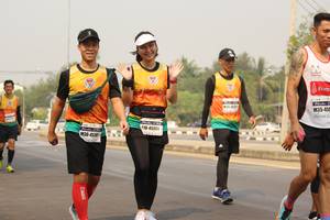 BIB: 45061
                            <button type="button" onclick="openModal(8866647)" class="btn btn-primary btn-sm float-right btn-popup" data-toggle="modal" data-target=".modal-high-quality">
                        <i class="fas fa-shopping-cart"></i> Add to Cart
                    </button>
                                            <button type="button" onclick="isThisMe(8866647, true)" class="btn btn-success btn-sm float-right btn-popup btn-isme hidden" data-toggle="tooltip" data-placement="bottom" title="นี่คือรูปของคุณใช่ไหม คลิกที่นี่เพื่อเอาเข้าอัลบั้ม">
                        <i class="fas fa-plus"></i> Add to album
                    </button>
                    <button type="button" onclick="isThisMe(8866647, false)" class="btn btn-warning btn-sm float-right btn-popup btn-isnotme hidden">
                        <i class="fas fa-ban"></i> Remove from album
                    </button>