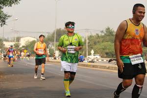 BIB: 417, 42976
                            <button type="button" onclick="openModal(8806931)" class="btn btn-primary btn-sm float-right btn-popup" data-toggle="modal" data-target=".modal-high-quality">
                        <i class="fas fa-shopping-cart"></i> Add to Cart
                    </button>
                                            <button type="button" onclick="isThisMe(8806931, true)" class="btn btn-success btn-sm float-right btn-popup btn-isme hidden" data-toggle="tooltip" data-placement="bottom" title="นี่คือรูปของคุณใช่ไหม คลิกที่นี่เพื่อเอาเข้าอัลบั้ม">
                        <i class="fas fa-plus"></i> Add to album
                    </button>
                    <button type="button" onclick="isThisMe(8806931, false)" class="btn btn-warning btn-sm float-right btn-popup btn-isnotme hidden">
                        <i class="fas fa-ban"></i> Remove from album
                    </button>