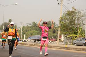 BIB: 135
                            <button type="button" onclick="openModal(8808575)" class="btn btn-primary btn-sm float-right btn-popup" data-toggle="modal" data-target=".modal-high-quality">
                        <i class="fas fa-shopping-cart"></i> Add to Cart
                    </button>
                                            <button type="button" onclick="isThisMe(8808575, true)" class="btn btn-success btn-sm float-right btn-popup btn-isme hidden" data-toggle="tooltip" data-placement="bottom" title="นี่คือรูปของคุณใช่ไหม คลิกที่นี่เพื่อเอาเข้าอัลบั้ม">
                        <i class="fas fa-plus"></i> Add to album
                    </button>
                    <button type="button" onclick="isThisMe(8808575, false)" class="btn btn-warning btn-sm float-right btn-popup btn-isnotme hidden">
                        <i class="fas fa-ban"></i> Remove from album
                    </button>