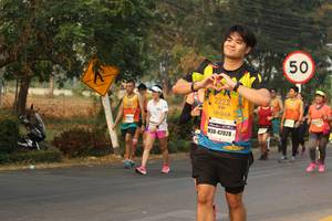 BIB: 2222, 42028
                            <button type="button" onclick="openModal(8767589)" class="btn btn-primary btn-sm float-right btn-popup" data-toggle="modal" data-target=".modal-high-quality">
                        <i class="fas fa-shopping-cart"></i> Add to Cart
                    </button>
                                            <button type="button" onclick="isThisMe(8767589, true)" class="btn btn-success btn-sm float-right btn-popup btn-isme hidden" data-toggle="tooltip" data-placement="bottom" title="นี่คือรูปของคุณใช่ไหม คลิกที่นี่เพื่อเอาเข้าอัลบั้ม">
                        <i class="fas fa-plus"></i> Add to album
                    </button>
                    <button type="button" onclick="isThisMe(8767589, false)" class="btn btn-warning btn-sm float-right btn-popup btn-isnotme hidden">
                        <i class="fas fa-ban"></i> Remove from album
                    </button>