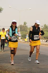 BIB: 400, 47933
                            <button type="button" onclick="openModal(8805138)" class="btn btn-primary btn-sm float-right btn-popup" data-toggle="modal" data-target=".modal-high-quality">
                        <i class="fas fa-shopping-cart"></i> Add to Cart
                    </button>
                                            <button type="button" onclick="isThisMe(8805138, true)" class="btn btn-success btn-sm float-right btn-popup btn-isme hidden" data-toggle="tooltip" data-placement="bottom" title="นี่คือรูปของคุณใช่ไหม คลิกที่นี่เพื่อเอาเข้าอัลบั้ม">
                        <i class="fas fa-plus"></i> Add to album
                    </button>
                    <button type="button" onclick="isThisMe(8805138, false)" class="btn btn-warning btn-sm float-right btn-popup btn-isnotme hidden">
                        <i class="fas fa-ban"></i> Remove from album
                    </button>