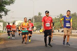 BIB: 4135, 424
                            <button type="button" onclick="openModal(8805559)" class="btn btn-primary btn-sm float-right btn-popup" data-toggle="modal" data-target=".modal-high-quality">
                        <i class="fas fa-shopping-cart"></i> Add to Cart
                    </button>
                                            <button type="button" onclick="isThisMe(8805559, true)" class="btn btn-success btn-sm float-right btn-popup btn-isme hidden" data-toggle="tooltip" data-placement="bottom" title="นี่คือรูปของคุณใช่ไหม คลิกที่นี่เพื่อเอาเข้าอัลบั้ม">
                        <i class="fas fa-plus"></i> Add to album
                    </button>
                    <button type="button" onclick="isThisMe(8805559, false)" class="btn btn-warning btn-sm float-right btn-popup btn-isnotme hidden">
                        <i class="fas fa-ban"></i> Remove from album
                    </button>