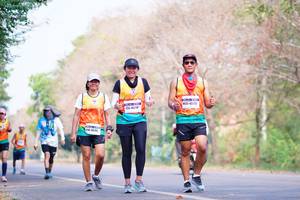 BIB: 45733, 482, 60795
                            <button type="button" onclick="openModal(7673148)" class="btn btn-primary btn-sm float-right btn-popup" data-toggle="modal" data-target=".modal-high-quality">
                        <i class="fas fa-shopping-cart"></i> Add to Cart
                    </button>
                                            <button type="button" onclick="isThisMe(7673148, true)" class="btn btn-success btn-sm float-right btn-popup btn-isme hidden" data-toggle="tooltip" data-placement="bottom" title="นี่คือรูปของคุณใช่ไหม คลิกที่นี่เพื่อเอาเข้าอัลบั้ม">
                        <i class="fas fa-plus"></i> Add to album
                    </button>
                    <button type="button" onclick="isThisMe(7673148, false)" class="btn btn-warning btn-sm float-right btn-popup btn-isnotme hidden">
                        <i class="fas fa-ban"></i> Remove from album
                    </button>