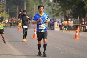 BIB: 42117
                            <button type="button" onclick="openModal(8794236)" class="btn btn-primary btn-sm float-right btn-popup" data-toggle="modal" data-target=".modal-high-quality">
                        <i class="fas fa-shopping-cart"></i> Add to Cart
                    </button>
                                            <button type="button" onclick="isThisMe(8794236, true)" class="btn btn-success btn-sm float-right btn-popup btn-isme hidden" data-toggle="tooltip" data-placement="bottom" title="นี่คือรูปของคุณใช่ไหม คลิกที่นี่เพื่อเอาเข้าอัลบั้ม">
                        <i class="fas fa-plus"></i> Add to album
                    </button>
                    <button type="button" onclick="isThisMe(8794236, false)" class="btn btn-warning btn-sm float-right btn-popup btn-isnotme hidden">
                        <i class="fas fa-ban"></i> Remove from album
                    </button>