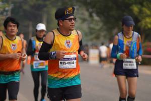 BIB: 41734, 414
                            <button type="button" onclick="openModal(8645194)" class="btn btn-primary btn-sm float-right btn-popup" data-toggle="modal" data-target=".modal-high-quality">
                        <i class="fas fa-shopping-cart"></i> Add to Cart
                    </button>
                                            <button type="button" onclick="isThisMe(8645194, true)" class="btn btn-success btn-sm float-right btn-popup btn-isme hidden" data-toggle="tooltip" data-placement="bottom" title="นี่คือรูปของคุณใช่ไหม คลิกที่นี่เพื่อเอาเข้าอัลบั้ม">
                        <i class="fas fa-plus"></i> Add to album
                    </button>
                    <button type="button" onclick="isThisMe(8645194, false)" class="btn btn-warning btn-sm float-right btn-popup btn-isnotme hidden">
                        <i class="fas fa-ban"></i> Remove from album
                    </button>