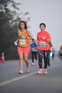 BIB: 28129
                            <button type="button" onclick="openModal(10355769)" class="btn btn-primary btn-sm float-right btn-popup" data-toggle="modal" data-target=".modal-high-quality">
                        <i class="fas fa-shopping-cart"></i> Add to Cart
                    </button>
                                            <button type="button" onclick="isThisMe(10355769, true)" class="btn btn-success btn-sm float-right btn-popup btn-isme hidden" data-toggle="tooltip" data-placement="bottom" title="นี่คือรูปของคุณใช่ไหม คลิกที่นี่เพื่อเอาเข้าอัลบั้ม">
                        <i class="fas fa-plus"></i> Add to album
                    </button>
                    <button type="button" onclick="isThisMe(10355769, false)" class="btn btn-warning btn-sm float-right btn-popup btn-isnotme hidden">
                        <i class="fas fa-ban"></i> Remove from album
                    </button>