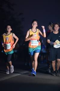 BIB: 22331, 21267, 28136
                            <button type="button" onclick="openModal(10290476)" class="btn btn-primary btn-sm float-right btn-popup" data-toggle="modal" data-target=".modal-high-quality">
                        <i class="fas fa-shopping-cart"></i> Add to Cart
                    </button>
                                            <button type="button" onclick="isThisMe(10290476, true)" class="btn btn-success btn-sm float-right btn-popup btn-isme hidden" data-toggle="tooltip" data-placement="bottom" title="นี่คือรูปของคุณใช่ไหม คลิกที่นี่เพื่อเอาเข้าอัลบั้ม">
                        <i class="fas fa-plus"></i> Add to album
                    </button>
                    <button type="button" onclick="isThisMe(10290476, false)" class="btn btn-warning btn-sm float-right btn-popup btn-isnotme hidden">
                        <i class="fas fa-ban"></i> Remove from album
                    </button>