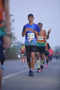 BIB: 210
                            <button type="button" onclick="openModal(10355696)" class="btn btn-primary btn-sm float-right btn-popup" data-toggle="modal" data-target=".modal-high-quality">
                        <i class="fas fa-shopping-cart"></i> Add to Cart
                    </button>
                                            <button type="button" onclick="isThisMe(10355696, true)" class="btn btn-success btn-sm float-right btn-popup btn-isme hidden" data-toggle="tooltip" data-placement="bottom" title="นี่คือรูปของคุณใช่ไหม คลิกที่นี่เพื่อเอาเข้าอัลบั้ม">
                        <i class="fas fa-plus"></i> Add to album
                    </button>
                    <button type="button" onclick="isThisMe(10355696, false)" class="btn btn-warning btn-sm float-right btn-popup btn-isnotme hidden">
                        <i class="fas fa-ban"></i> Remove from album
                    </button>