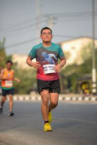 BIB: 1596
                            <button type="button" onclick="openModal(10258526)" class="btn btn-primary btn-sm float-right btn-popup" data-toggle="modal" data-target=".modal-high-quality">
                        <i class="fas fa-shopping-cart"></i> Add to Cart
                    </button>
                                            <button type="button" onclick="isThisMe(10258526, true)" class="btn btn-success btn-sm float-right btn-popup btn-isme hidden" data-toggle="tooltip" data-placement="bottom" title="นี่คือรูปของคุณใช่ไหม คลิกที่นี่เพื่อเอาเข้าอัลบั้ม">
                        <i class="fas fa-plus"></i> Add to album
                    </button>
                    <button type="button" onclick="isThisMe(10258526, false)" class="btn btn-warning btn-sm float-right btn-popup btn-isnotme hidden">
                        <i class="fas fa-ban"></i> Remove from album
                    </button>