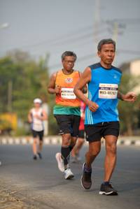BIB: 48262, 4250
                            <button type="button" onclick="openModal(10370148)" class="btn btn-primary btn-sm float-right btn-popup" data-toggle="modal" data-target=".modal-high-quality">
                        <i class="fas fa-shopping-cart"></i> Add to Cart
                    </button>
                                            <button type="button" onclick="isThisMe(10370148, true)" class="btn btn-success btn-sm float-right btn-popup btn-isme hidden" data-toggle="tooltip" data-placement="bottom" title="นี่คือรูปของคุณใช่ไหม คลิกที่นี่เพื่อเอาเข้าอัลบั้ม">
                        <i class="fas fa-plus"></i> Add to album
                    </button>
                    <button type="button" onclick="isThisMe(10370148, false)" class="btn btn-warning btn-sm float-right btn-popup btn-isnotme hidden">
                        <i class="fas fa-ban"></i> Remove from album
                    </button>