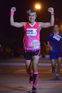 BIB: 408
                            <button type="button" onclick="openModal(7703583)" class="btn btn-primary btn-sm float-right btn-popup" data-toggle="modal" data-target=".modal-high-quality">
                        <i class="fas fa-shopping-cart"></i> Add to Cart
                    </button>
                                            <button type="button" onclick="isThisMe(7703583, true)" class="btn btn-success btn-sm float-right btn-popup btn-isme hidden" data-toggle="tooltip" data-placement="bottom" title="นี่คือรูปของคุณใช่ไหม คลิกที่นี่เพื่อเอาเข้าอัลบั้ม">
                        <i class="fas fa-plus"></i> Add to album
                    </button>
                    <button type="button" onclick="isThisMe(7703583, false)" class="btn btn-warning btn-sm float-right btn-popup btn-isnotme hidden">
                        <i class="fas fa-ban"></i> Remove from album
                    </button>