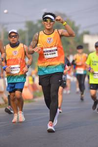 BIB: 42846, 42699
                            <button type="button" onclick="openModal(10247173)" class="btn btn-primary btn-sm float-right btn-popup" data-toggle="modal" data-target=".modal-high-quality">
                        <i class="fas fa-shopping-cart"></i> Add to Cart
                    </button>
                                            <button type="button" onclick="isThisMe(10247173, true)" class="btn btn-success btn-sm float-right btn-popup btn-isme hidden" data-toggle="tooltip" data-placement="bottom" title="นี่คือรูปของคุณใช่ไหม คลิกที่นี่เพื่อเอาเข้าอัลบั้ม">
                        <i class="fas fa-plus"></i> Add to album
                    </button>
                    <button type="button" onclick="isThisMe(10247173, false)" class="btn btn-warning btn-sm float-right btn-popup btn-isnotme hidden">
                        <i class="fas fa-ban"></i> Remove from album
                    </button>