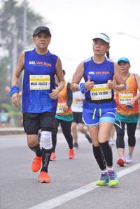 BIB: 16031, 15186, 118
                            <button type="button" onclick="openModal(7478607)" class="btn btn-primary btn-sm float-right btn-popup" data-toggle="modal" data-target=".modal-high-quality">
                        <i class="fas fa-shopping-cart"></i> Add to Cart
                    </button>
                                            <button type="button" onclick="isThisMe(7478607, true)" class="btn btn-success btn-sm float-right btn-popup btn-isme hidden" data-toggle="tooltip" data-placement="bottom" title="นี่คือรูปของคุณใช่ไหม คลิกที่นี่เพื่อเอาเข้าอัลบั้ม">
                        <i class="fas fa-plus"></i> Add to album
                    </button>
                    <button type="button" onclick="isThisMe(7478607, false)" class="btn btn-warning btn-sm float-right btn-popup btn-isnotme hidden">
                        <i class="fas fa-ban"></i> Remove from album
                    </button>