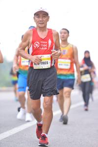 BIB: 1144, 11023
                            <button type="button" onclick="openModal(7469808)" class="btn btn-primary btn-sm float-right btn-popup" data-toggle="modal" data-target=".modal-high-quality">
                        <i class="fas fa-shopping-cart"></i> Add to Cart
                    </button>
                                            <button type="button" onclick="isThisMe(7469808, true)" class="btn btn-success btn-sm float-right btn-popup btn-isme hidden" data-toggle="tooltip" data-placement="bottom" title="นี่คือรูปของคุณใช่ไหม คลิกที่นี่เพื่อเอาเข้าอัลบั้ม">
                        <i class="fas fa-plus"></i> Add to album
                    </button>
                    <button type="button" onclick="isThisMe(7469808, false)" class="btn btn-warning btn-sm float-right btn-popup btn-isnotme hidden">
                        <i class="fas fa-ban"></i> Remove from album
                    </button>