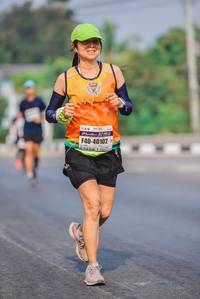 BIB: 40102
                            <button type="button" onclick="openModal(9611328)" class="btn btn-primary btn-sm float-right btn-popup" data-toggle="modal" data-target=".modal-high-quality">
                        <i class="fas fa-shopping-cart"></i> Add to Cart
                    </button>
                                            <button type="button" onclick="isThisMe(9611328, true)" class="btn btn-success btn-sm float-right btn-popup btn-isme hidden" data-toggle="tooltip" data-placement="bottom" title="นี่คือรูปของคุณใช่ไหม คลิกที่นี่เพื่อเอาเข้าอัลบั้ม">
                        <i class="fas fa-plus"></i> Add to album
                    </button>
                    <button type="button" onclick="isThisMe(9611328, false)" class="btn btn-warning btn-sm float-right btn-popup btn-isnotme hidden">
                        <i class="fas fa-ban"></i> Remove from album
                    </button>