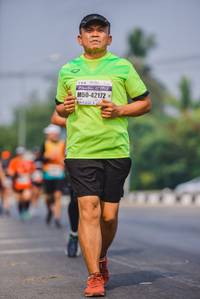 BIB: 42172
                            <button type="button" onclick="openModal(9612135)" class="btn btn-primary btn-sm float-right btn-popup" data-toggle="modal" data-target=".modal-high-quality">
                        <i class="fas fa-shopping-cart"></i> Add to Cart
                    </button>
                                            <button type="button" onclick="isThisMe(9612135, true)" class="btn btn-success btn-sm float-right btn-popup btn-isme hidden" data-toggle="tooltip" data-placement="bottom" title="นี่คือรูปของคุณใช่ไหม คลิกที่นี่เพื่อเอาเข้าอัลบั้ม">
                        <i class="fas fa-plus"></i> Add to album
                    </button>
                    <button type="button" onclick="isThisMe(9612135, false)" class="btn btn-warning btn-sm float-right btn-popup btn-isnotme hidden">
                        <i class="fas fa-ban"></i> Remove from album
                    </button>
