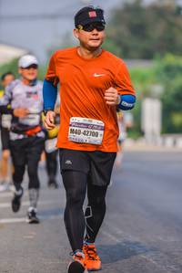 BIB: 4219, 42700
                            <button type="button" onclick="openModal(9611721)" class="btn btn-primary btn-sm float-right btn-popup" data-toggle="modal" data-target=".modal-high-quality">
                        <i class="fas fa-shopping-cart"></i> Add to Cart
                    </button>
                                            <button type="button" onclick="isThisMe(9611721, true)" class="btn btn-success btn-sm float-right btn-popup btn-isme hidden" data-toggle="tooltip" data-placement="bottom" title="นี่คือรูปของคุณใช่ไหม คลิกที่นี่เพื่อเอาเข้าอัลบั้ม">
                        <i class="fas fa-plus"></i> Add to album
                    </button>
                    <button type="button" onclick="isThisMe(9611721, false)" class="btn btn-warning btn-sm float-right btn-popup btn-isnotme hidden">
                        <i class="fas fa-ban"></i> Remove from album
                    </button>