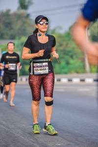 BIB: 40459
                            <button type="button" onclick="openModal(9610902)" class="btn btn-primary btn-sm float-right btn-popup" data-toggle="modal" data-target=".modal-high-quality">
                        <i class="fas fa-shopping-cart"></i> Add to Cart
                    </button>
                                            <button type="button" onclick="isThisMe(9610902, true)" class="btn btn-success btn-sm float-right btn-popup btn-isme hidden" data-toggle="tooltip" data-placement="bottom" title="นี่คือรูปของคุณใช่ไหม คลิกที่นี่เพื่อเอาเข้าอัลบั้ม">
                        <i class="fas fa-plus"></i> Add to album
                    </button>
                    <button type="button" onclick="isThisMe(9610902, false)" class="btn btn-warning btn-sm float-right btn-popup btn-isnotme hidden">
                        <i class="fas fa-ban"></i> Remove from album
                    </button>