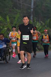 BIB: 28094, 
                            <button type="button" onclick="openModal(7714420)" class="btn btn-primary btn-sm float-right btn-popup" data-toggle="modal" data-target=".modal-high-quality">
                        <i class="fas fa-shopping-cart"></i> Add to Cart
                    </button>
                                            <button type="button" onclick="isThisMe(7714420, true)" class="btn btn-success btn-sm float-right btn-popup btn-isme hidden" data-toggle="tooltip" data-placement="bottom" title="นี่คือรูปของคุณใช่ไหม คลิกที่นี่เพื่อเอาเข้าอัลบั้ม">
                        <i class="fas fa-plus"></i> Add to album
                    </button>
                    <button type="button" onclick="isThisMe(7714420, false)" class="btn btn-warning btn-sm float-right btn-popup btn-isnotme hidden">
                        <i class="fas fa-ban"></i> Remove from album
                    </button>