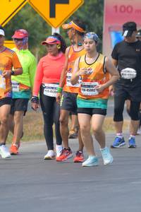 BIB: 100, 0479, 45902, 666, 45355
                            <button type="button" onclick="openModal(8358946)" class="btn btn-primary btn-sm float-right btn-popup" data-toggle="modal" data-target=".modal-high-quality">
                        <i class="fas fa-shopping-cart"></i> Add to Cart
                    </button>
                                            <button type="button" onclick="isThisMe(8358946, true)" class="btn btn-success btn-sm float-right btn-popup btn-isme hidden" data-toggle="tooltip" data-placement="bottom" title="นี่คือรูปของคุณใช่ไหม คลิกที่นี่เพื่อเอาเข้าอัลบั้ม">
                        <i class="fas fa-plus"></i> Add to album
                    </button>
                    <button type="button" onclick="isThisMe(8358946, false)" class="btn btn-warning btn-sm float-right btn-popup btn-isnotme hidden">
                        <i class="fas fa-ban"></i> Remove from album
                    </button>