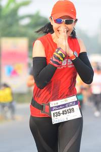 BIB: 40716
                            <button type="button" onclick="openModal(7572590)" class="btn btn-primary btn-sm float-right btn-popup" data-toggle="modal" data-target=".modal-high-quality">
                        <i class="fas fa-shopping-cart"></i> Add to Cart
                    </button>
                                            <button type="button" onclick="isThisMe(7572590, true)" class="btn btn-success btn-sm float-right btn-popup btn-isme hidden" data-toggle="tooltip" data-placement="bottom" title="นี่คือรูปของคุณใช่ไหม คลิกที่นี่เพื่อเอาเข้าอัลบั้ม">
                        <i class="fas fa-plus"></i> Add to album
                    </button>
                    <button type="button" onclick="isThisMe(7572590, false)" class="btn btn-warning btn-sm float-right btn-popup btn-isnotme hidden">
                        <i class="fas fa-ban"></i> Remove from album
                    </button>