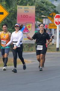 BIB: 100, 0358, 46302
                            <button type="button" onclick="openModal(8341207)" class="btn btn-primary btn-sm float-right btn-popup" data-toggle="modal" data-target=".modal-high-quality">
                        <i class="fas fa-shopping-cart"></i> Add to Cart
                    </button>
                                            <button type="button" onclick="isThisMe(8341207, true)" class="btn btn-success btn-sm float-right btn-popup btn-isme hidden" data-toggle="tooltip" data-placement="bottom" title="นี่คือรูปของคุณใช่ไหม คลิกที่นี่เพื่อเอาเข้าอัลบั้ม">
                        <i class="fas fa-plus"></i> Add to album
                    </button>
                    <button type="button" onclick="isThisMe(8341207, false)" class="btn btn-warning btn-sm float-right btn-popup btn-isnotme hidden">
                        <i class="fas fa-ban"></i> Remove from album
                    </button>