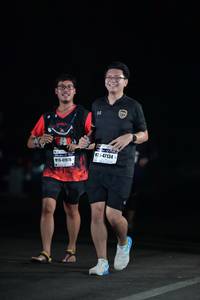 BIB: 47134, 41976
                            <button type="button" onclick="openModal(8109690)" class="btn btn-primary btn-sm float-right btn-popup" data-toggle="modal" data-target=".modal-high-quality">
                        <i class="fas fa-shopping-cart"></i> Add to Cart
                    </button>
                                            <button type="button" onclick="isThisMe(8109690, true)" class="btn btn-success btn-sm float-right btn-popup btn-isme hidden" data-toggle="tooltip" data-placement="bottom" title="นี่คือรูปของคุณใช่ไหม คลิกที่นี่เพื่อเอาเข้าอัลบั้ม">
                        <i class="fas fa-plus"></i> Add to album
                    </button>
                    <button type="button" onclick="isThisMe(8109690, false)" class="btn btn-warning btn-sm float-right btn-popup btn-isnotme hidden">
                        <i class="fas fa-ban"></i> Remove from album
                    </button>