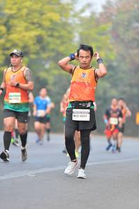 BIB: 421, 40417
                            <button type="button" onclick="openModal(7540854)" class="btn btn-primary btn-sm float-right btn-popup" data-toggle="modal" data-target=".modal-high-quality">
                        <i class="fas fa-shopping-cart"></i> Add to Cart
                    </button>
                                            <button type="button" onclick="isThisMe(7540854, true)" class="btn btn-success btn-sm float-right btn-popup btn-isme hidden" data-toggle="tooltip" data-placement="bottom" title="นี่คือรูปของคุณใช่ไหม คลิกที่นี่เพื่อเอาเข้าอัลบั้ม">
                        <i class="fas fa-plus"></i> Add to album
                    </button>
                    <button type="button" onclick="isThisMe(7540854, false)" class="btn btn-warning btn-sm float-right btn-popup btn-isnotme hidden">
                        <i class="fas fa-ban"></i> Remove from album
                    </button>