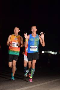 BIB: 40292
                            <button type="button" onclick="openModal(8155176)" class="btn btn-primary btn-sm float-right btn-popup" data-toggle="modal" data-target=".modal-high-quality">
                        <i class="fas fa-shopping-cart"></i> Add to Cart
                    </button>
                                            <button type="button" onclick="isThisMe(8155176, true)" class="btn btn-success btn-sm float-right btn-popup btn-isme hidden" data-toggle="tooltip" data-placement="bottom" title="นี่คือรูปของคุณใช่ไหม คลิกที่นี่เพื่อเอาเข้าอัลบั้ม">
                        <i class="fas fa-plus"></i> Add to album
                    </button>
                    <button type="button" onclick="isThisMe(8155176, false)" class="btn btn-warning btn-sm float-right btn-popup btn-isnotme hidden">
                        <i class="fas fa-ban"></i> Remove from album
                    </button>