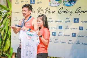 BIB: 42195
                            <button type="button" onclick="openModal(9327505)" class="btn btn-primary btn-sm float-right btn-popup" data-toggle="modal" data-target=".modal-high-quality">
                        <i class="fas fa-shopping-cart"></i> Add to Cart
                    </button>
                                            <button type="button" onclick="isThisMe(9327505, true)" class="btn btn-success btn-sm float-right btn-popup btn-isme hidden" data-toggle="tooltip" data-placement="bottom" title="นี่คือรูปของคุณใช่ไหม คลิกที่นี่เพื่อเอาเข้าอัลบั้ม">
                        <i class="fas fa-plus"></i> Add to album
                    </button>
                    <button type="button" onclick="isThisMe(9327505, false)" class="btn btn-warning btn-sm float-right btn-popup btn-isnotme hidden">
                        <i class="fas fa-ban"></i> Remove from album
                    </button>