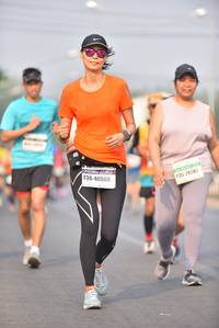 BIB: 40560, 135, 26582
                            <button type="button" onclick="openModal(7302886)" class="btn btn-primary btn-sm float-right btn-popup" data-toggle="modal" data-target=".modal-high-quality">
                        <i class="fas fa-shopping-cart"></i> Add to Cart
                    </button>
                                            <button type="button" onclick="isThisMe(7302886, true)" class="btn btn-success btn-sm float-right btn-popup btn-isme hidden" data-toggle="tooltip" data-placement="bottom" title="นี่คือรูปของคุณใช่ไหม คลิกที่นี่เพื่อเอาเข้าอัลบั้ม">
                        <i class="fas fa-plus"></i> Add to album
                    </button>
                    <button type="button" onclick="isThisMe(7302886, false)" class="btn btn-warning btn-sm float-right btn-popup btn-isnotme hidden">
                        <i class="fas fa-ban"></i> Remove from album
                    </button>