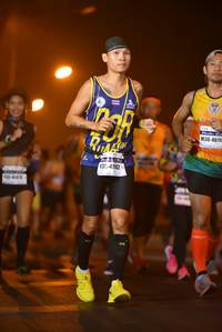 BIB: 4611, 4142
                            <button type="button" onclick="openModal(7643393)" class="btn btn-primary btn-sm float-right btn-popup" data-toggle="modal" data-target=".modal-high-quality">
                        <i class="fas fa-shopping-cart"></i> Add to Cart
                    </button>
                                            <button type="button" onclick="isThisMe(7643393, true)" class="btn btn-success btn-sm float-right btn-popup btn-isme hidden" data-toggle="tooltip" data-placement="bottom" title="นี่คือรูปของคุณใช่ไหม คลิกที่นี่เพื่อเอาเข้าอัลบั้ม">
                        <i class="fas fa-plus"></i> Add to album
                    </button>
                    <button type="button" onclick="isThisMe(7643393, false)" class="btn btn-warning btn-sm float-right btn-popup btn-isnotme hidden">
                        <i class="fas fa-ban"></i> Remove from album
                    </button>