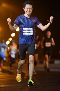 BIB: 700, 47543
                            <button type="button" onclick="openModal(7728105)" class="btn btn-primary btn-sm float-right btn-popup" data-toggle="modal" data-target=".modal-high-quality">
                        <i class="fas fa-shopping-cart"></i> Add to Cart
                    </button>
                                            <button type="button" onclick="isThisMe(7728105, true)" class="btn btn-success btn-sm float-right btn-popup btn-isme hidden" data-toggle="tooltip" data-placement="bottom" title="นี่คือรูปของคุณใช่ไหม คลิกที่นี่เพื่อเอาเข้าอัลบั้ม">
                        <i class="fas fa-plus"></i> Add to album
                    </button>
                    <button type="button" onclick="isThisMe(7728105, false)" class="btn btn-warning btn-sm float-right btn-popup btn-isnotme hidden">
                        <i class="fas fa-ban"></i> Remove from album
                    </button>