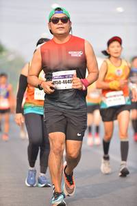 BIB: 42195, 4645
                            <button type="button" onclick="openModal(7323502)" class="btn btn-primary btn-sm float-right btn-popup" data-toggle="modal" data-target=".modal-high-quality">
                        <i class="fas fa-shopping-cart"></i> Add to Cart
                    </button>
                                            <button type="button" onclick="isThisMe(7323502, true)" class="btn btn-success btn-sm float-right btn-popup btn-isme hidden" data-toggle="tooltip" data-placement="bottom" title="นี่คือรูปของคุณใช่ไหม คลิกที่นี่เพื่อเอาเข้าอัลบั้ม">
                        <i class="fas fa-plus"></i> Add to album
                    </button>
                    <button type="button" onclick="isThisMe(7323502, false)" class="btn btn-warning btn-sm float-right btn-popup btn-isnotme hidden">
                        <i class="fas fa-ban"></i> Remove from album
                    </button>