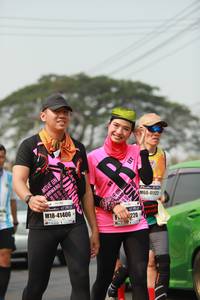 BIB: 21952, 41406, 41122, 220, 133
                            <button type="button" onclick="openModal(10021658)" class="btn btn-primary btn-sm float-right btn-popup" data-toggle="modal" data-target=".modal-high-quality">
                        <i class="fas fa-shopping-cart"></i> Add to Cart
                    </button>
                                            <button type="button" onclick="isThisMe(10021658, true)" class="btn btn-success btn-sm float-right btn-popup btn-isme hidden" data-toggle="tooltip" data-placement="bottom" title="นี่คือรูปของคุณใช่ไหม คลิกที่นี่เพื่อเอาเข้าอัลบั้ม">
                        <i class="fas fa-plus"></i> Add to album
                    </button>
                    <button type="button" onclick="isThisMe(10021658, false)" class="btn btn-warning btn-sm float-right btn-popup btn-isnotme hidden">
                        <i class="fas fa-ban"></i> Remove from album
                    </button>