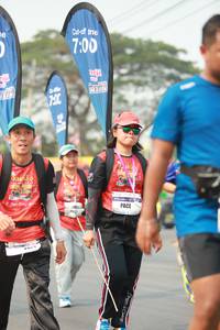 BIB: 700
                            <button type="button" onclick="openModal(10023096)" class="btn btn-primary btn-sm float-right btn-popup" data-toggle="modal" data-target=".modal-high-quality">
                        <i class="fas fa-shopping-cart"></i> Add to Cart
                    </button>
                                            <button type="button" onclick="isThisMe(10023096, true)" class="btn btn-success btn-sm float-right btn-popup btn-isme hidden" data-toggle="tooltip" data-placement="bottom" title="นี่คือรูปของคุณใช่ไหม คลิกที่นี่เพื่อเอาเข้าอัลบั้ม">
                        <i class="fas fa-plus"></i> Add to album
                    </button>
                    <button type="button" onclick="isThisMe(10023096, false)" class="btn btn-warning btn-sm float-right btn-popup btn-isnotme hidden">
                        <i class="fas fa-ban"></i> Remove from album
                    </button>